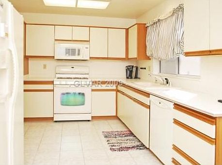 3rd image of 8909 Pennystone Ave