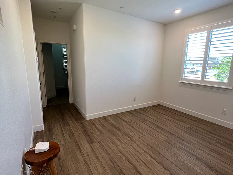 9886 Summerton Way — Photo 3