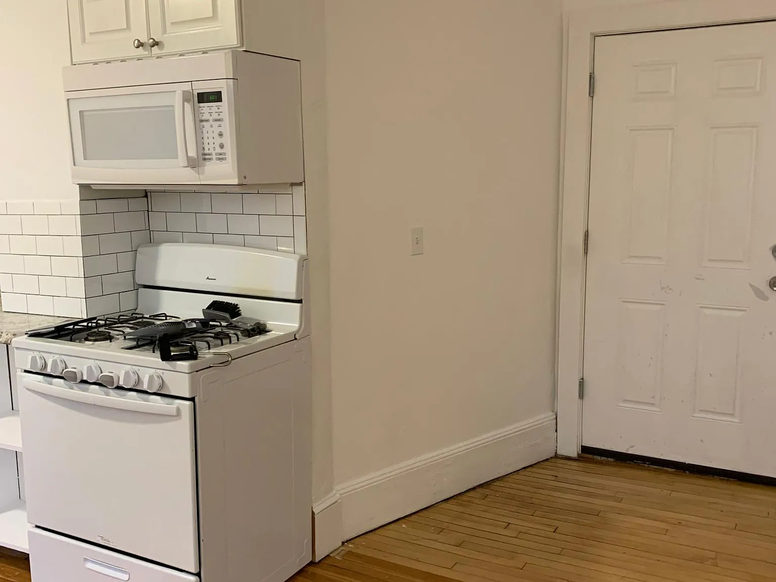 61 W Center St — Photo 4