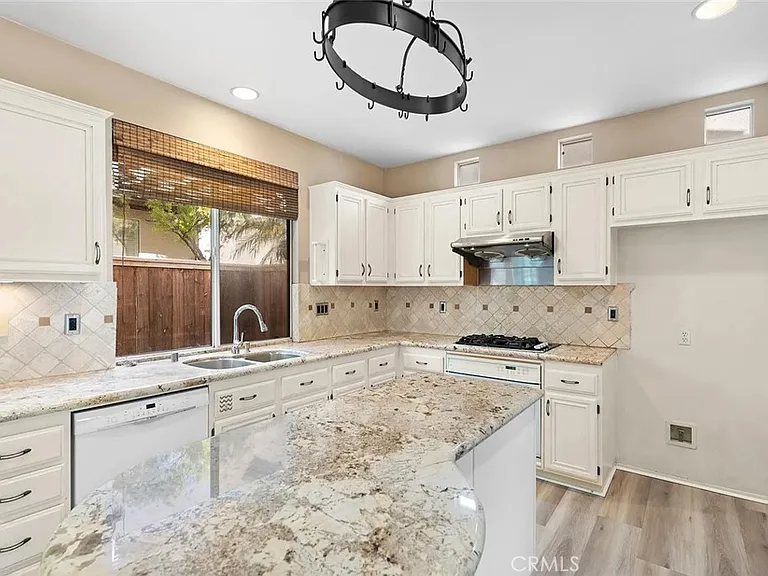 39 Colony Way — Photo 10