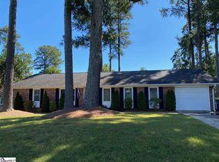 16 Ellesmere Dr, Greenville, SC 29615