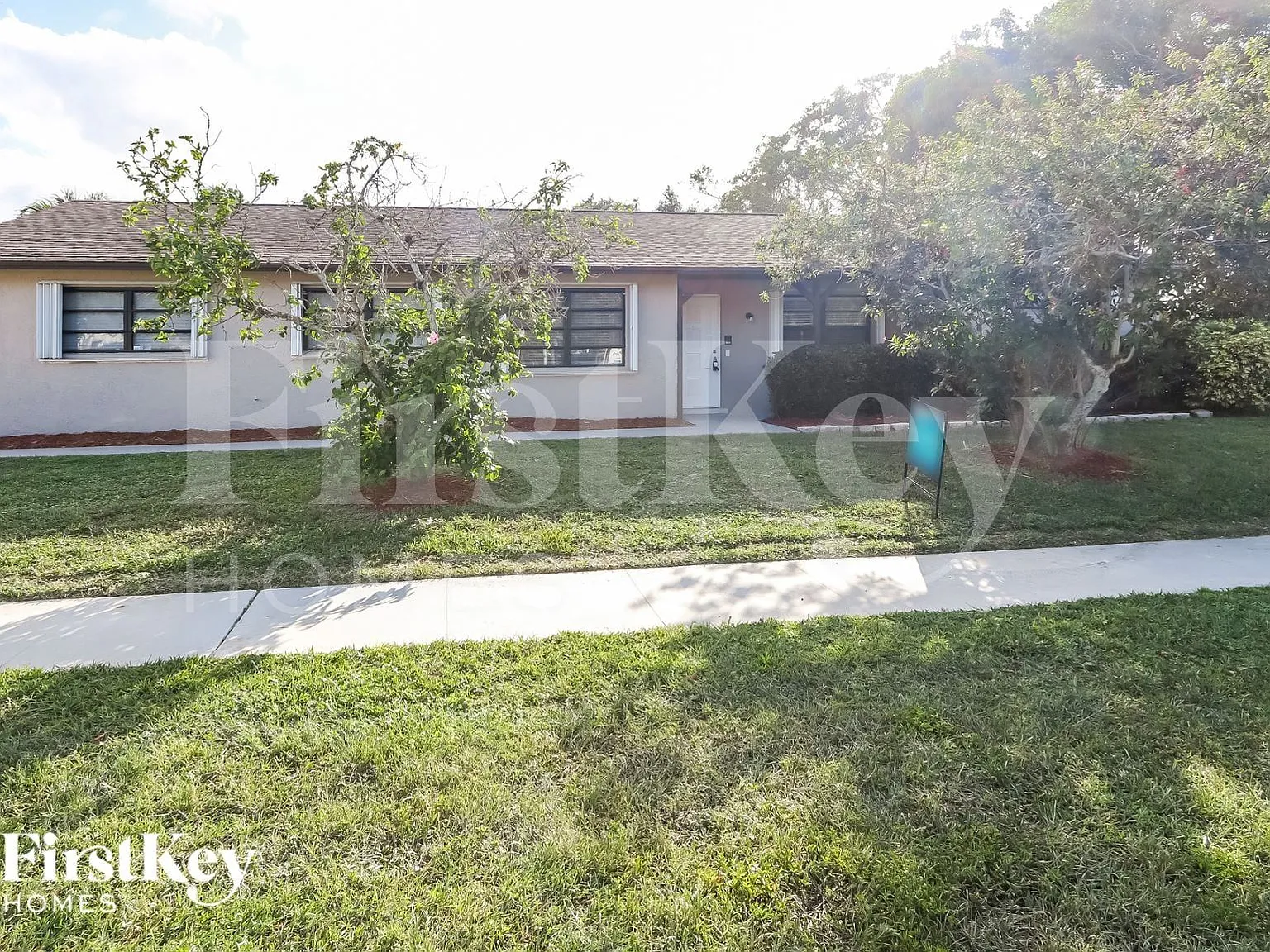 4 bed, 2.0 bath, 1484 sqft, $3,620 — Photo 2