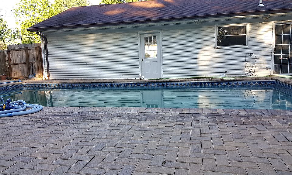 2nd image of 3889 Heritage Oak Dr