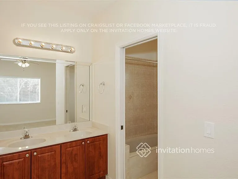 4633 SW 164th Ct — Photo 6