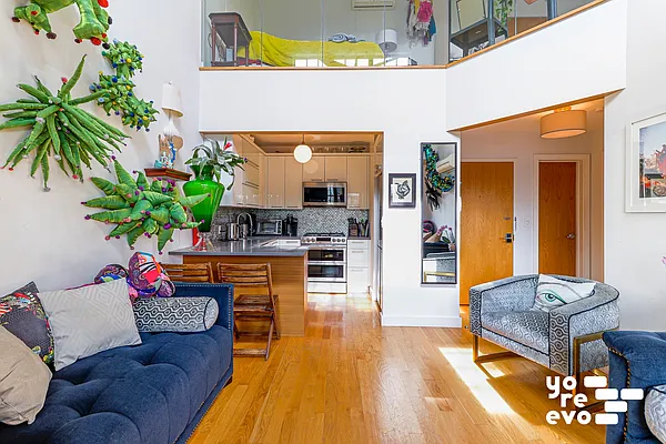 Sold by Yoreevo, LLC | media 3