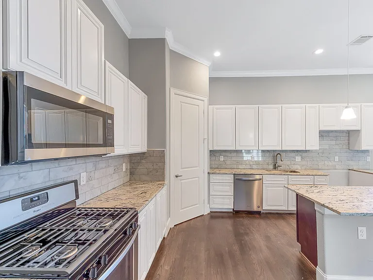 4609 Nett St #B — Photo 14