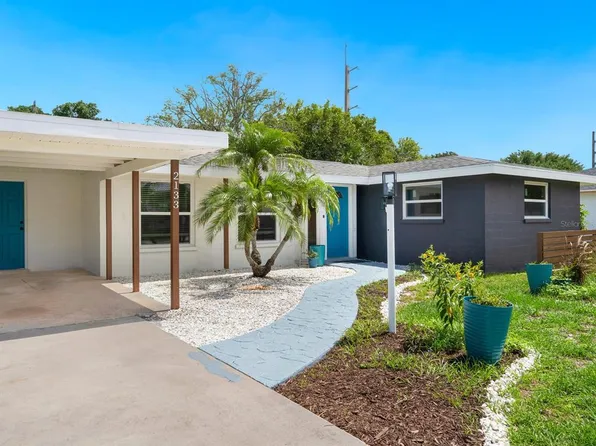 2133 Fiesta Dr, Sarasota, FL 34231