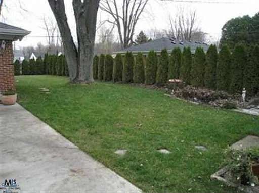 3rd image of 52891 James Dr