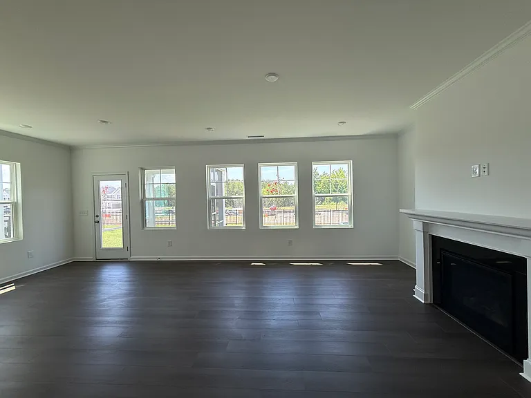 711 Painted Daisy Ln — Photo 7