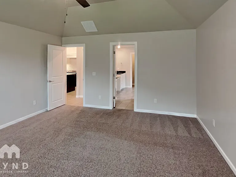 5400 Riverrun Ct — Photo 9