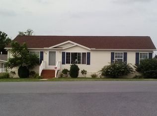 319 Summers Dr, Lancaster, PA