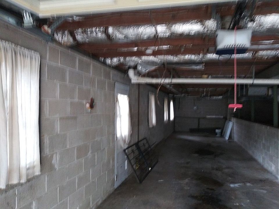 1st image of 916 61st St