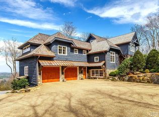 58 Toxaway Pl, Lake Toxaway, NC 28747