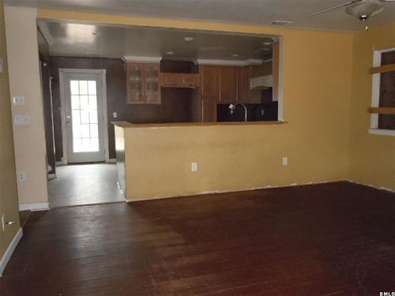 5th image of 8 Red Oak Drive