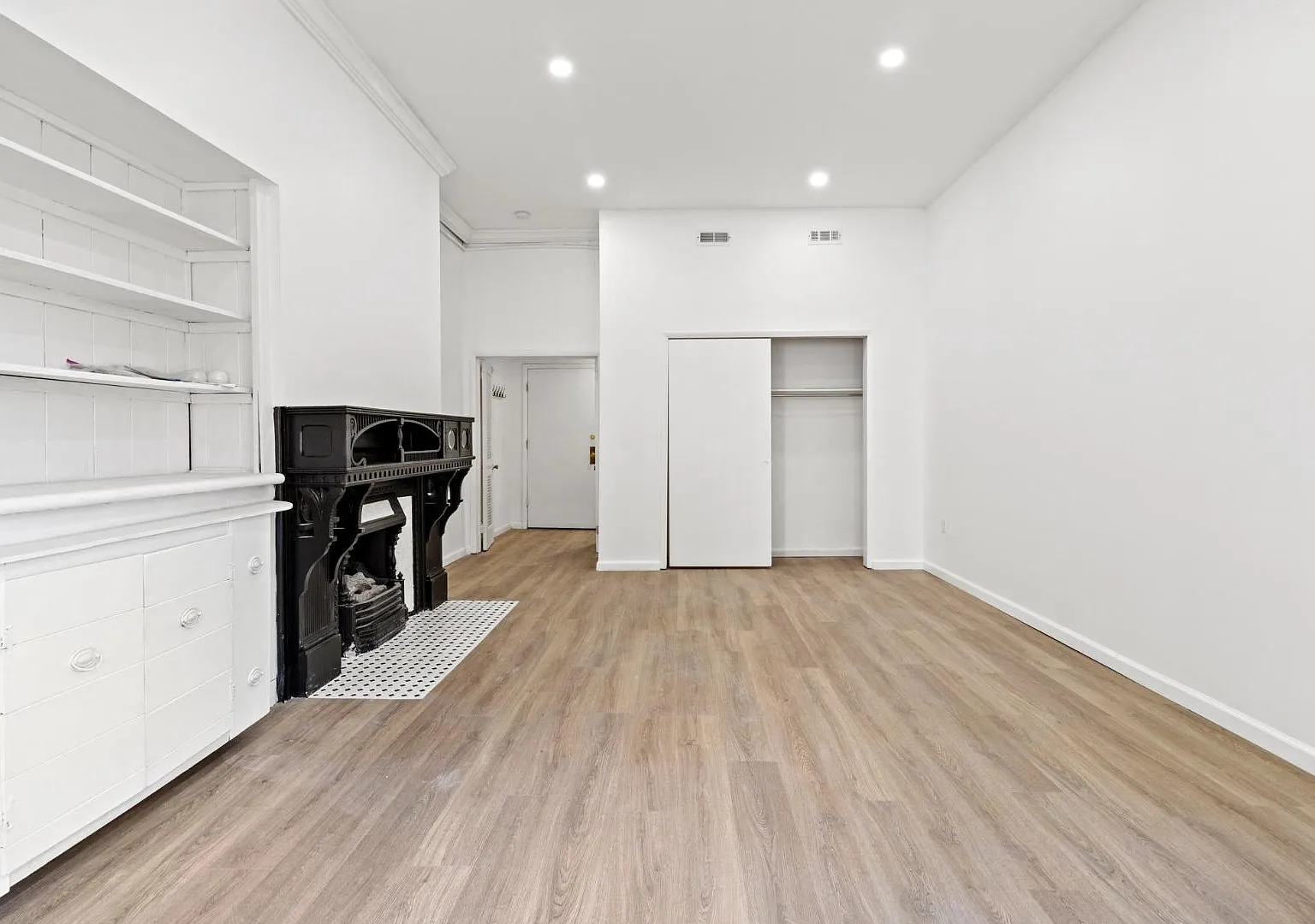 1602 South Broad Street - 2 — Photo 3