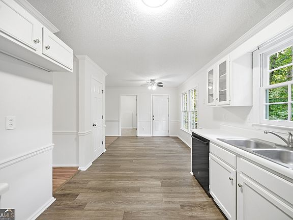 4th image of 3138 Pine Needle Ct SW