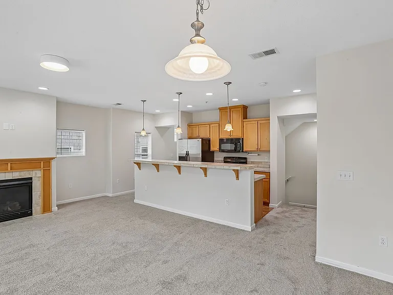 10805 NE Red Wing Way #201 — Photo 5