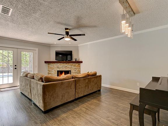 4th image of 1626 Lime Leaf Ln