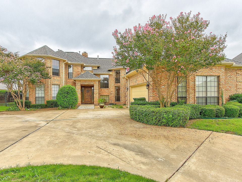 1st image of 2205 Shari Ln