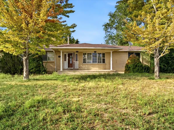 2455 S Bluff Rd, Syracuse, UT 84075