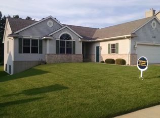 1160 Lacosta Dr, Dewitt, MI 48820