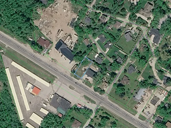 9596 Beachwood Rd, Collingwood, ON L9Y 0X2