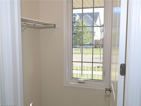 4th image of 56 Sinden Rd