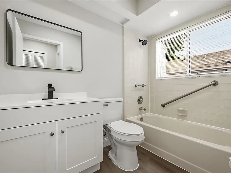 106 Lamplighter Dr — Photo 21