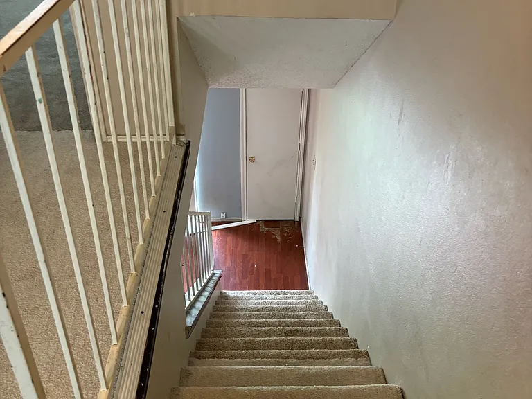 1368 Old Jamestown Ct — Photo 12