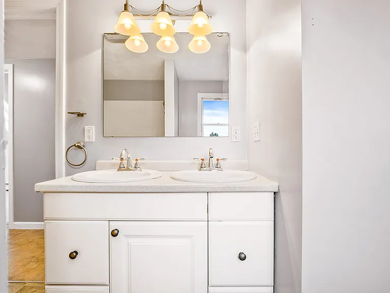 21 Berry St #2 — Photo 10