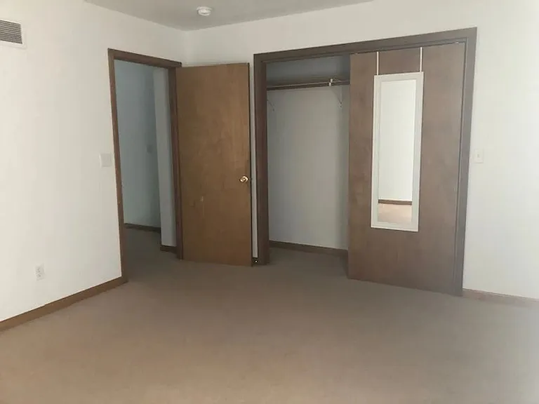 417 W King St #A — Photo 5