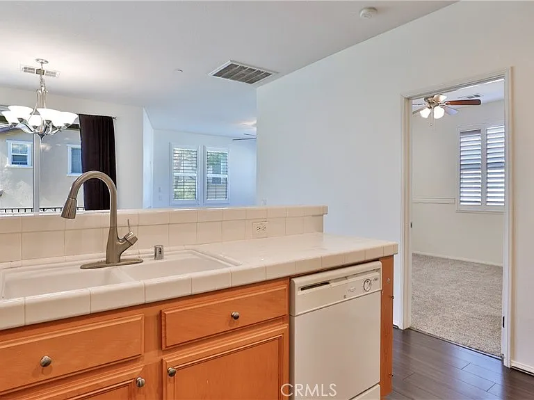 6934 Castor St — Photo 14