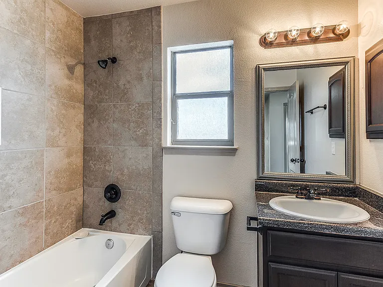 7101 Falling Leaf Cir — Photo 25