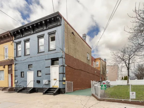 181 Princeton Ave Floor 2, Jersey City, NJ 07305