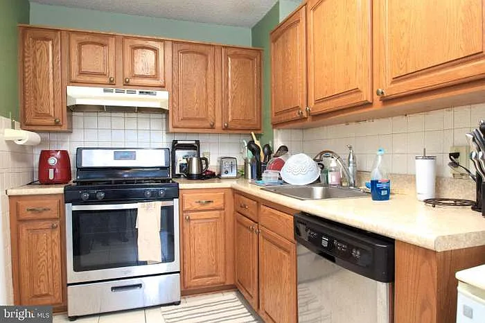 1030 E Lancaster Ave #416 — Photo 6
