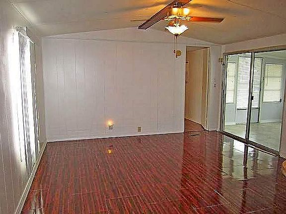 4th image of 2473 Countryside Dr