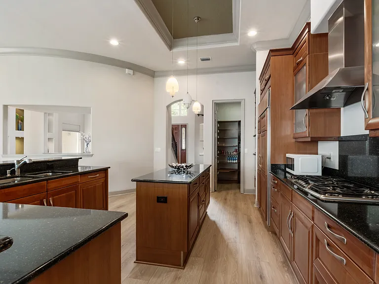 7926 Versilia Dr — Photo 15