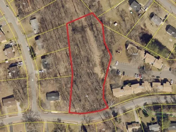 1210 Craigmont Dr, Lynchburg, VA 24501