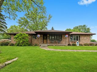 8950 S 84th Ave, Hickory Hills, IL 60457