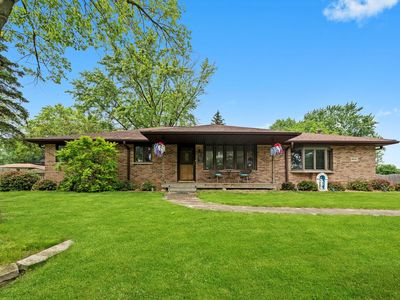 8950 S 84th Ave, Hickory Hills, IL, 60457
