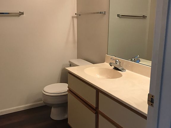 4th image of 250 Selby Ave