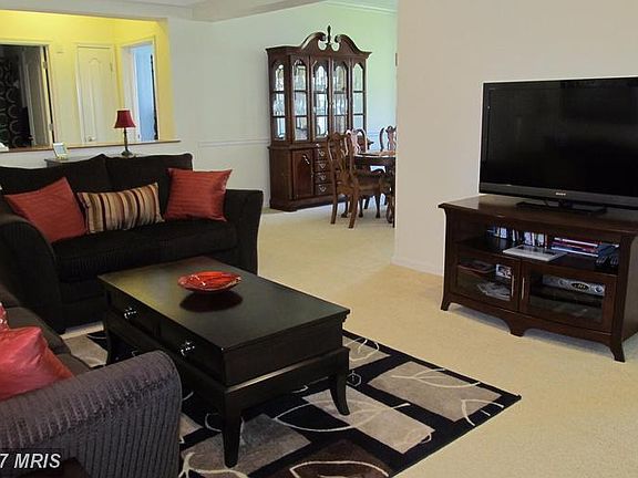 3rd image of 8609 Wintergreen Ct Unit 206