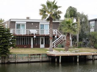 1197 Sailfish St, Bayou Vista, TX 77563