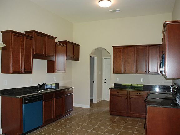 2nd image of 85 Meadow Trail Ave