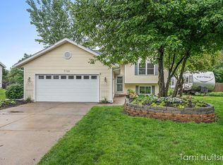 7720 Bass Creek Dr, Hudsonville, MI 49426