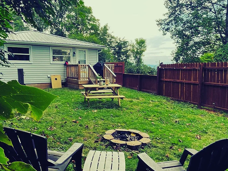 Cedar Hill Rd — Photo 2