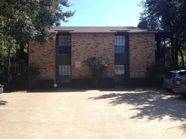510 E Denton Dr, Euless, TX 76039