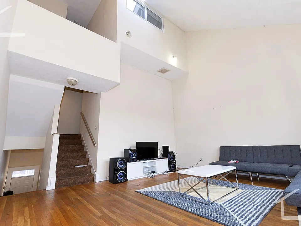 145 Glenville Ave #129