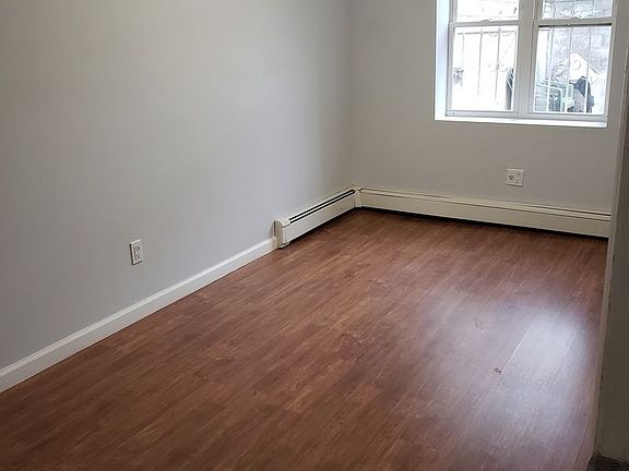 4th image of 168-45 93rd Ave