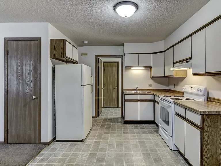 4607 Fairfax Street — Photo 3